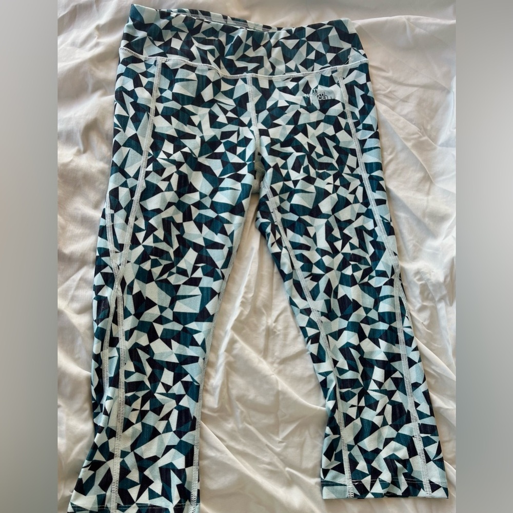 North Face patterned capri leggings size S